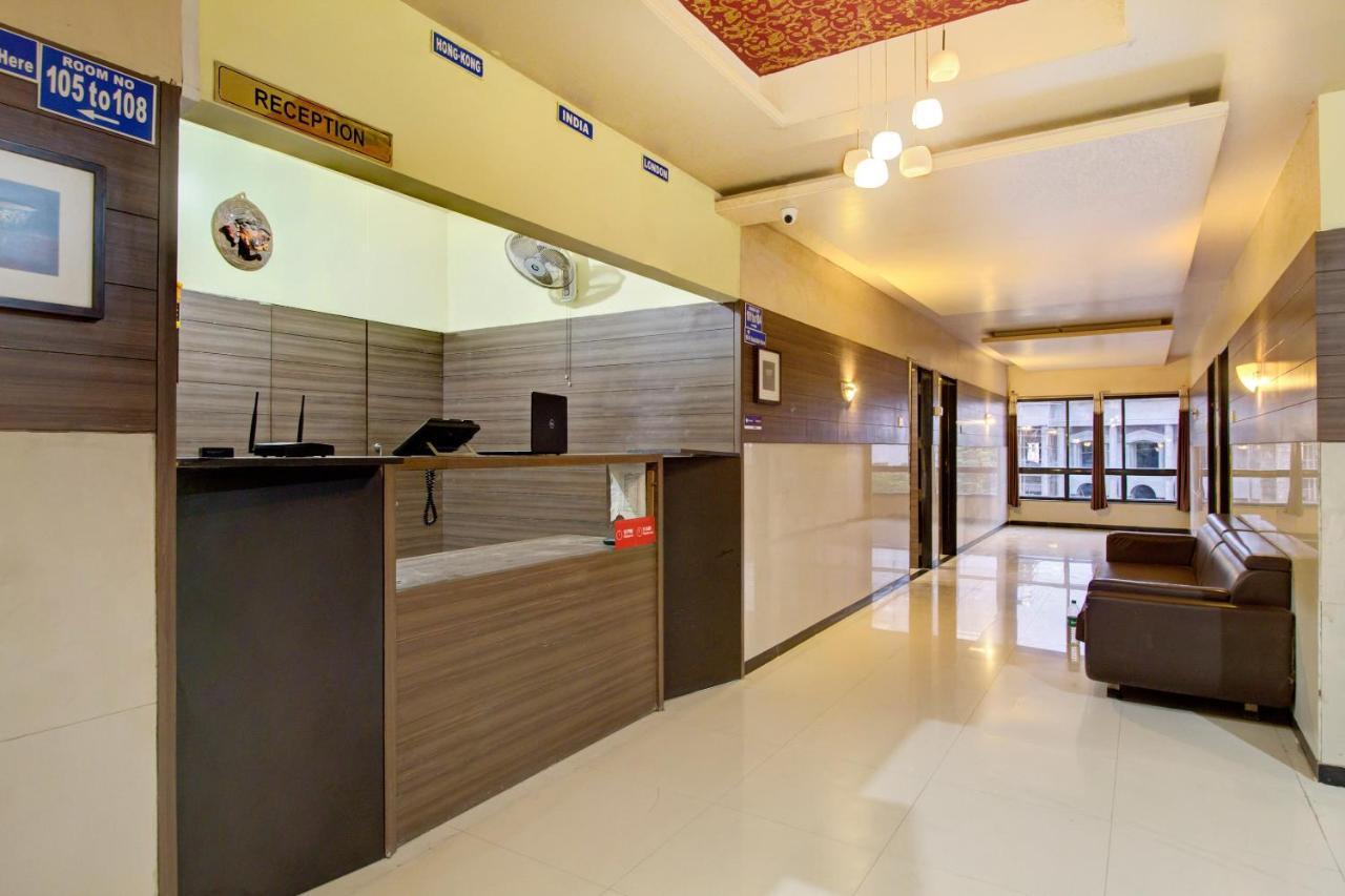 Oyo Slp013 Savan And Sapna Lodging Hotel Солапур Екстериор снимка